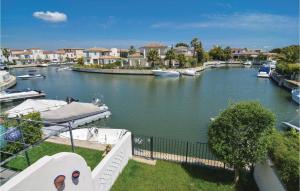 Awesome home in Aigues-Mortes with 3 Bedrooms and WiFi