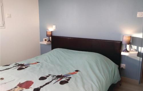Awesome home in Angles with 4 Bedrooms and WiFi