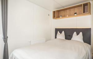 Awesome home in Beilngries with WiFi, 1 Bedrooms and Indoor swimming pool
