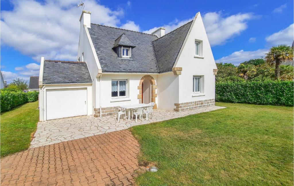 Awesome home in Bénodet with 3 Bedrooms , 29950 Bénodet