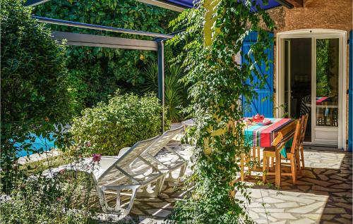 Awesome home in Berlou with 2 Bedrooms, WiFi and Outdoor swimming pool