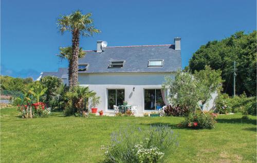 Awesome home in Bnodet with 2 Bedrooms and WiFi
