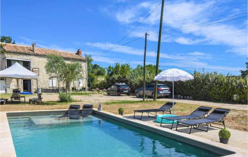 Awesome home in Bollène with Outdoor swimming pool, WiFi and 3 Bedrooms
