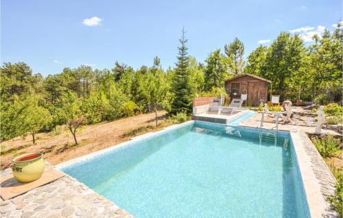 Awesome home in Bordezac with Outdoor swimming pool