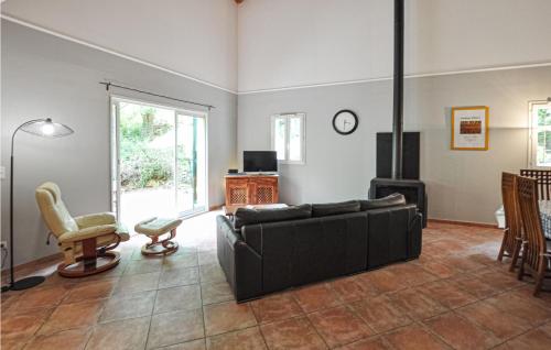 Awesome home in Callian with 3 Bedrooms, WiFi and Heated swimming pool