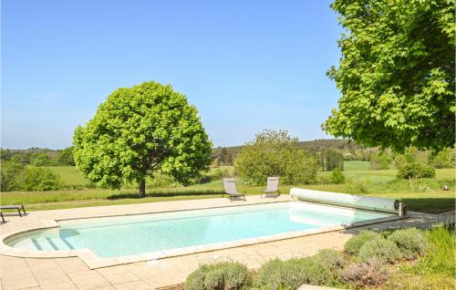 Awesome home in Campsegret with Outdoor swimming pool and 2 Bedrooms