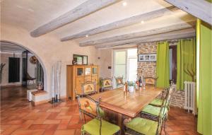 Awesome home in Caromb with Outdoor swimming pool, 2 Bedrooms and WiFi