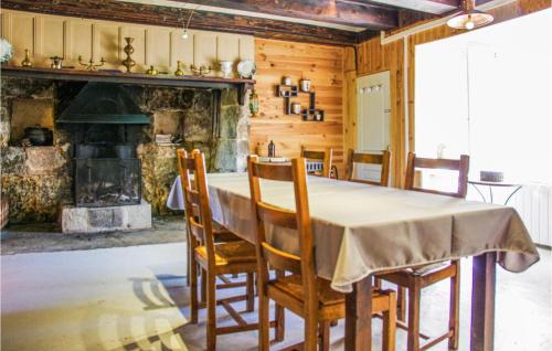 Awesome home in Cheylade with 4 Bedrooms and WiFi