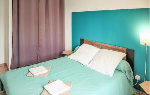 Awesome home in Chteaurenard with 4 Bedrooms, WiFi and Swimming pool