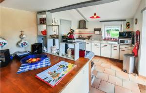 Awesome home in concarneau with 2 Bedrooms