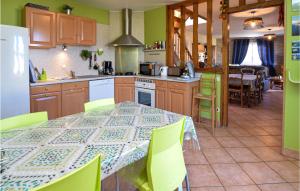 Maison de vacances Awesome home in Criquetot-lEsneval with 3 Bedrooms and WiFi  76280 Criquetot-lʼEsneval Normandie