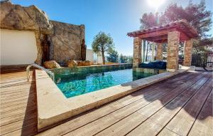 Maison de vacances Awesome home in Cuers with Outdoor swimming pool, 4 Bedrooms and WiFi  83390 Cuers Provence-Alpes-Côte d\'Azur