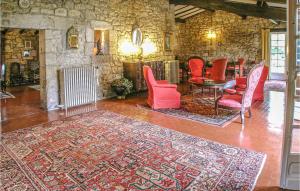 Awesome home in Czac with 4 Bedrooms, Private swimming pool and Outdoor swimming pool