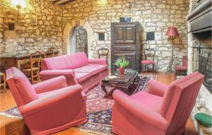 Awesome home in Czac with 4 Bedrooms, Private swimming pool and Outdoor swimming pool
