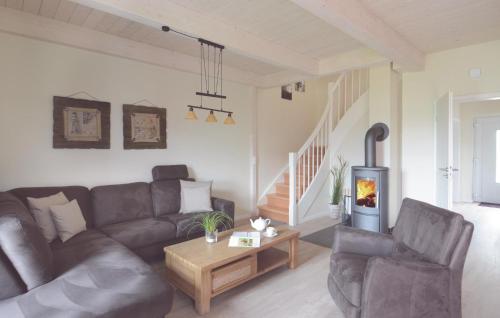 Awesome home in Dagebll with 3 Bedrooms, Sauna and WiFi