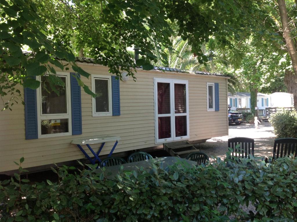 Awesome home in Emmelsbll-Horsbll with 2 Bedrooms and WiFi 25924 Emmelsbüll-Horsbüll