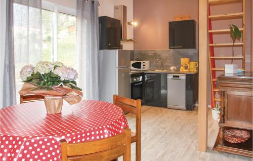Awesome home in Espenel with 1 Bedrooms and WiFi