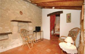 Awesome home in Eymet with 1 Bedrooms and Outdoor swimming pool