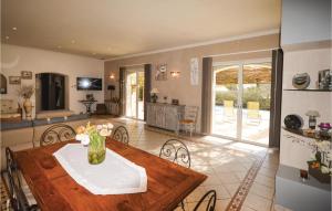 Awesome home in Fayence with WiFi, Private swimming pool and Outdoor swimming pool