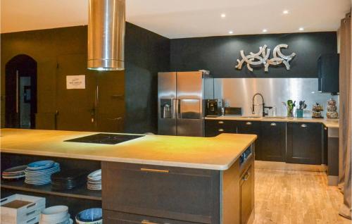 Awesome home in Fleury with WiFi, Indoor swimming pool and Outdoor swimming pool
