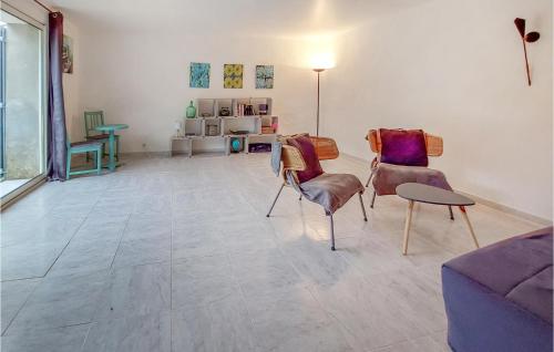 Awesome home in Fox-Amphoux with Outdoor swimming pool, WiFi and Swimming pool