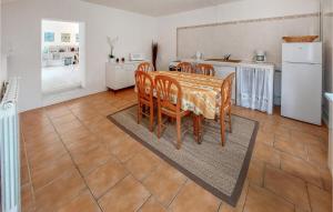 Awesome home in Fox-Amphoux with Outdoor swimming pool, WiFi and Swimming pool