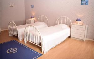 Awesome home in Geffosses w/ 2 Bedrooms