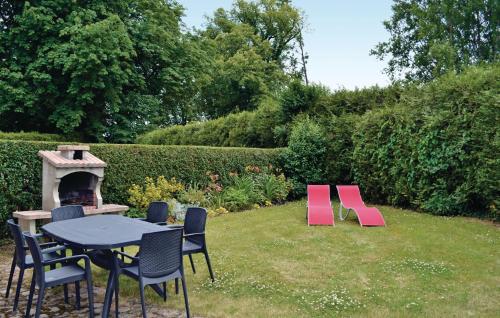 Awesome home in Gouy St, Andre with 3 Bedrooms and WiFi