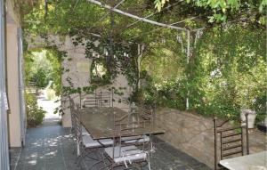 Awesome home in Grans with 5 Bedrooms, WiFi and Outdoor swimming pool