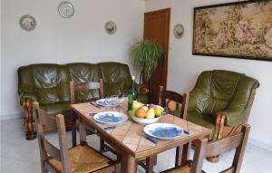 Maison de vacances Awesome home in Gueschart with 2 Bedrooms and WiFi  80150 Gueschart Picardie