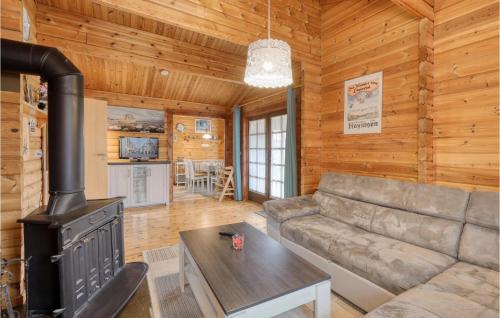 Awesome home in Hayingen with Sauna and 3 Bedrooms