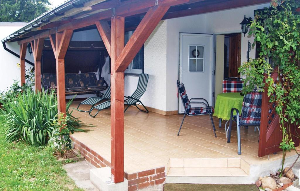 Awesome home in Hildebrandshagen with , 17348 Hildebrandshagen