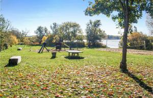 Awesome home in Hildebrandshagen with