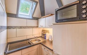 Awesome home in Kirchheim-Hessen with 3 Bedrooms and WiFi