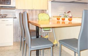 Awesome home in Kirchheim with 2 Bedrooms, Sauna and WiFi