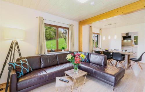 Awesome home in Kirchheim with 4 Bedrooms, Sauna and WiFi
