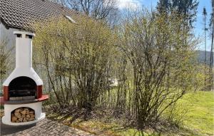 Awesome home in Kirchheim with 4 Bedrooms, Sauna and WiFi