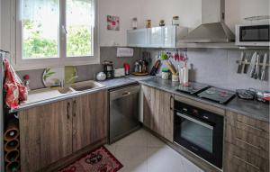 Awesome home in La Baume-de-Transit with Outdoor swimming pool, WiFi and 2 Bedrooms