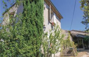 Awesome home in La Begude-De-Mazenc with 5 Bedrooms, Private swimming pool and Outdoor swimming pool