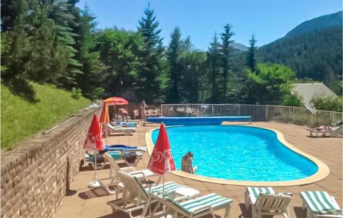 Awesome home in La Foux dAllos with Outdoor swimming pool, WiFi and 4 Bedrooms