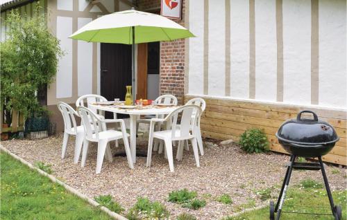 Awesome home in Le Bourg-Dun with 3 Bedrooms and WiFi