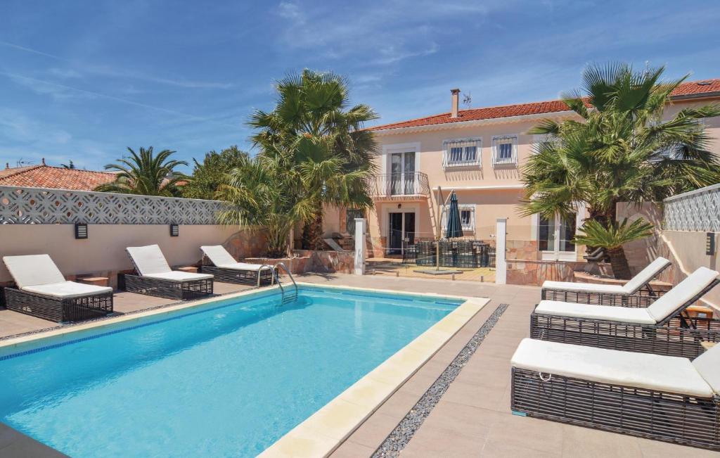 Awesome home in Le Grau dAgde with 4 Bedrooms, Heated swimming pool and Swimming pool , 34300 Le Grau-dʼAgde