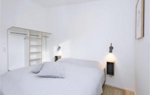 Awesome home in Lembruch-Dmmer See with 3 Bedrooms, Sauna and Indoor swimming pool