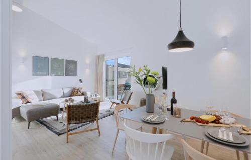 Awesome home in Lembruch-Dmmer See with 3 Bedrooms, WiFi and Indoor swimming pool