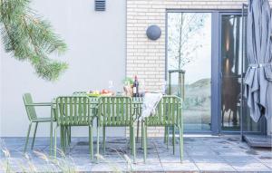 Awesome home in Lembruch-Dmmer See with Sauna, WiFi and Indoor swimming pool