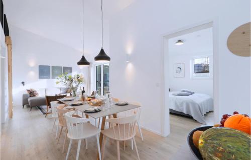 Awesome home in Lembruch-Dmmer See with Sauna, WiFi and Indoor swimming pool