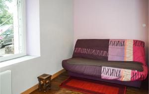 Awesome home in Lescout-Gouarec with 2 Bedrooms