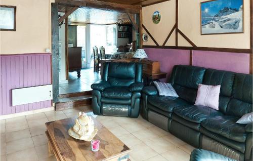 Awesome home in Longvilliers with WiFi and 2 Bedrooms