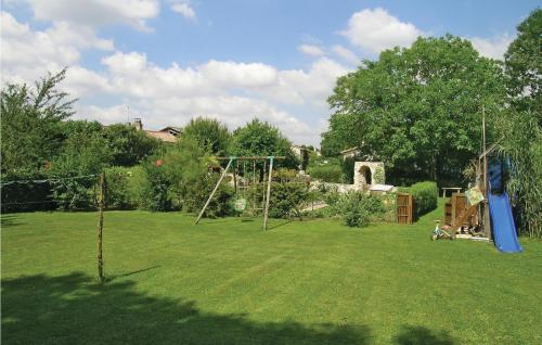 Awesome home in Marigny with Outdoor swimming pool, WiFi and 1 Bedrooms