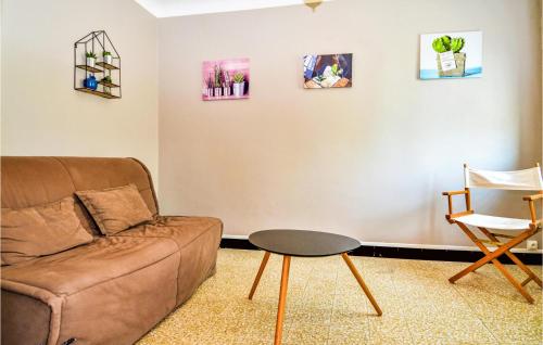 Awesome home in Meynes with 2 Bedrooms and WiFi